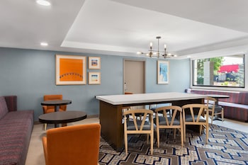 holiday inn express atlanta airport north by ihg