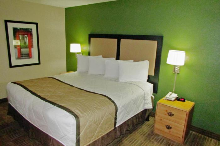 extended stay america select suites atlanta perimeter peacht