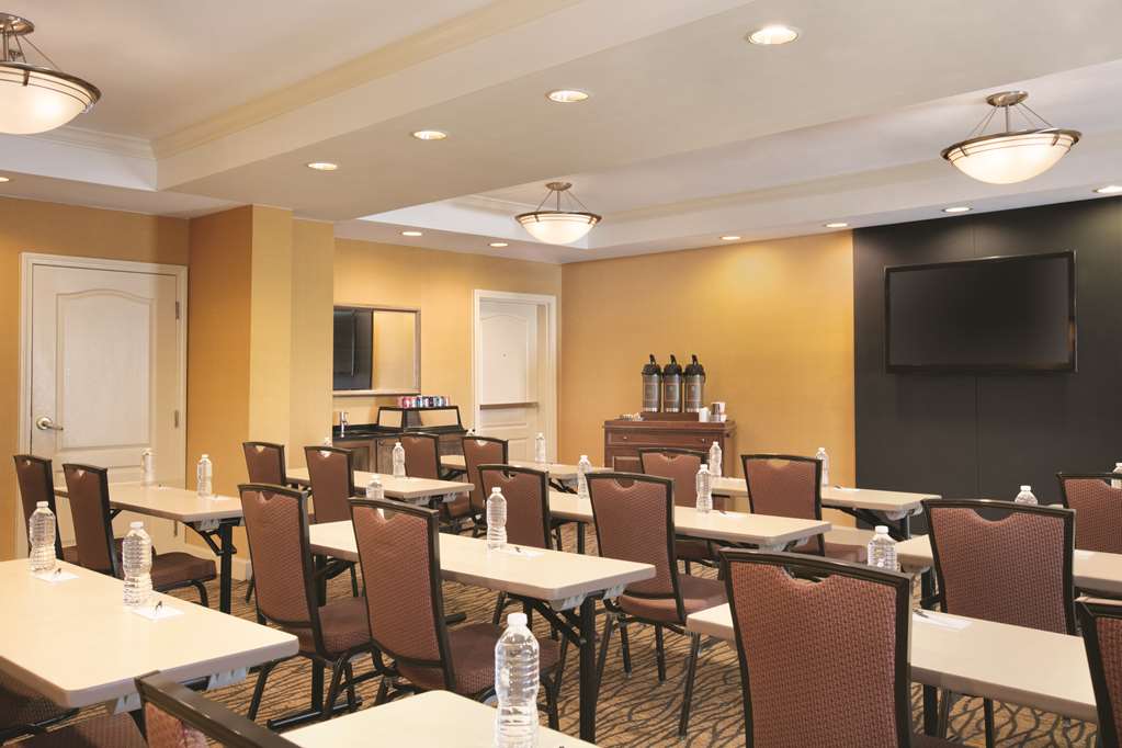 country inn and suites by radisson atlanta airport north ga