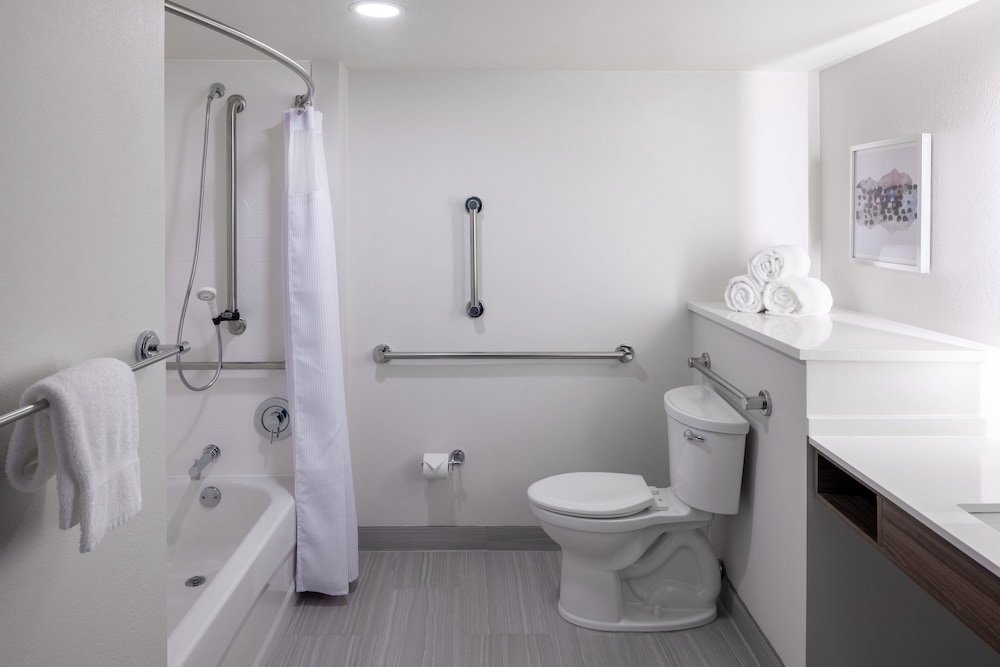 crowne plaza atlanta ne norcross by ihg