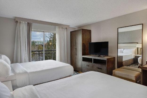 embassy suites by hilton seattle bellevue