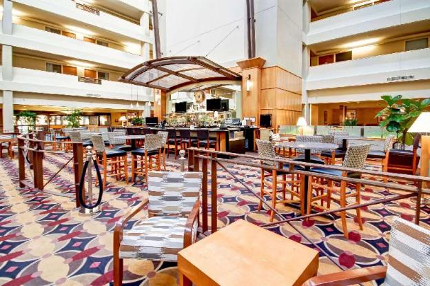 doubletree suites by hilton seattle airport southcenter