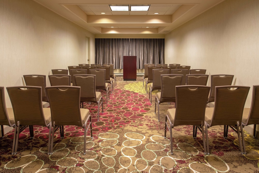 doubletree suites by hilton seattle airport southcenter