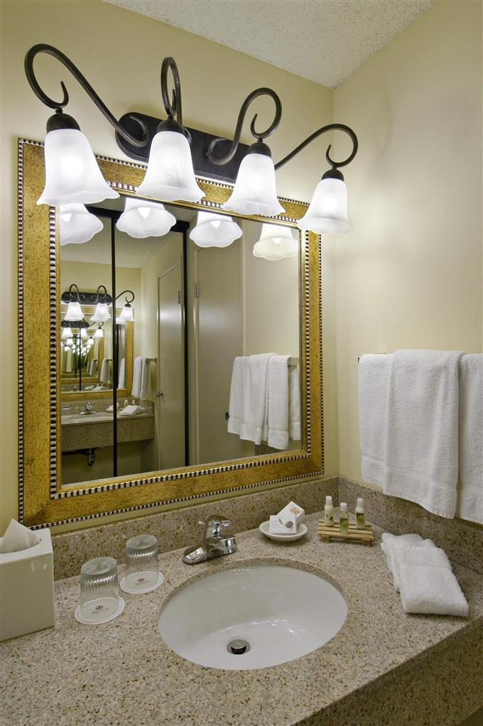 red lion hotel seattle airport