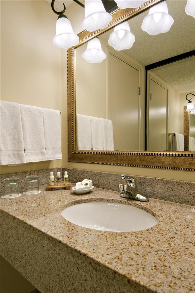 red lion hotel seattle airport