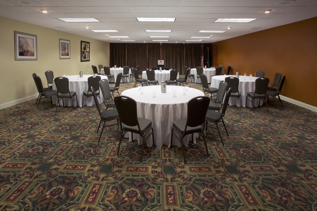 red lion hotel seattle airport