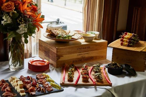 kimpton hotel vintage seattle by ihg
