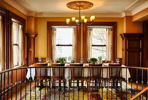 kimpton hotel vintage seattle by ihg
