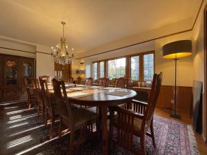 Cecil Bacon Manor,Seattle>>Capitol Hill,4 star