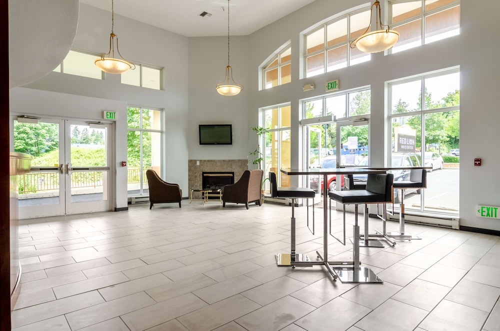 red lion inn and suites des moines