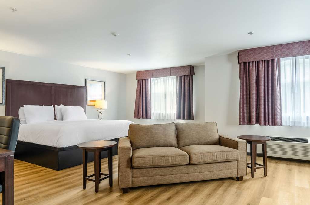 red lion inn and suites des moines