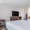 red lion inn and suites des moines
