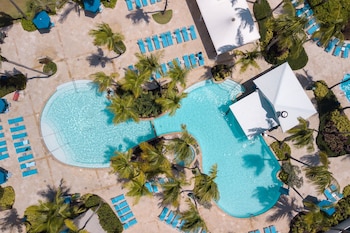 courtyard by marriott isla verde beach resort