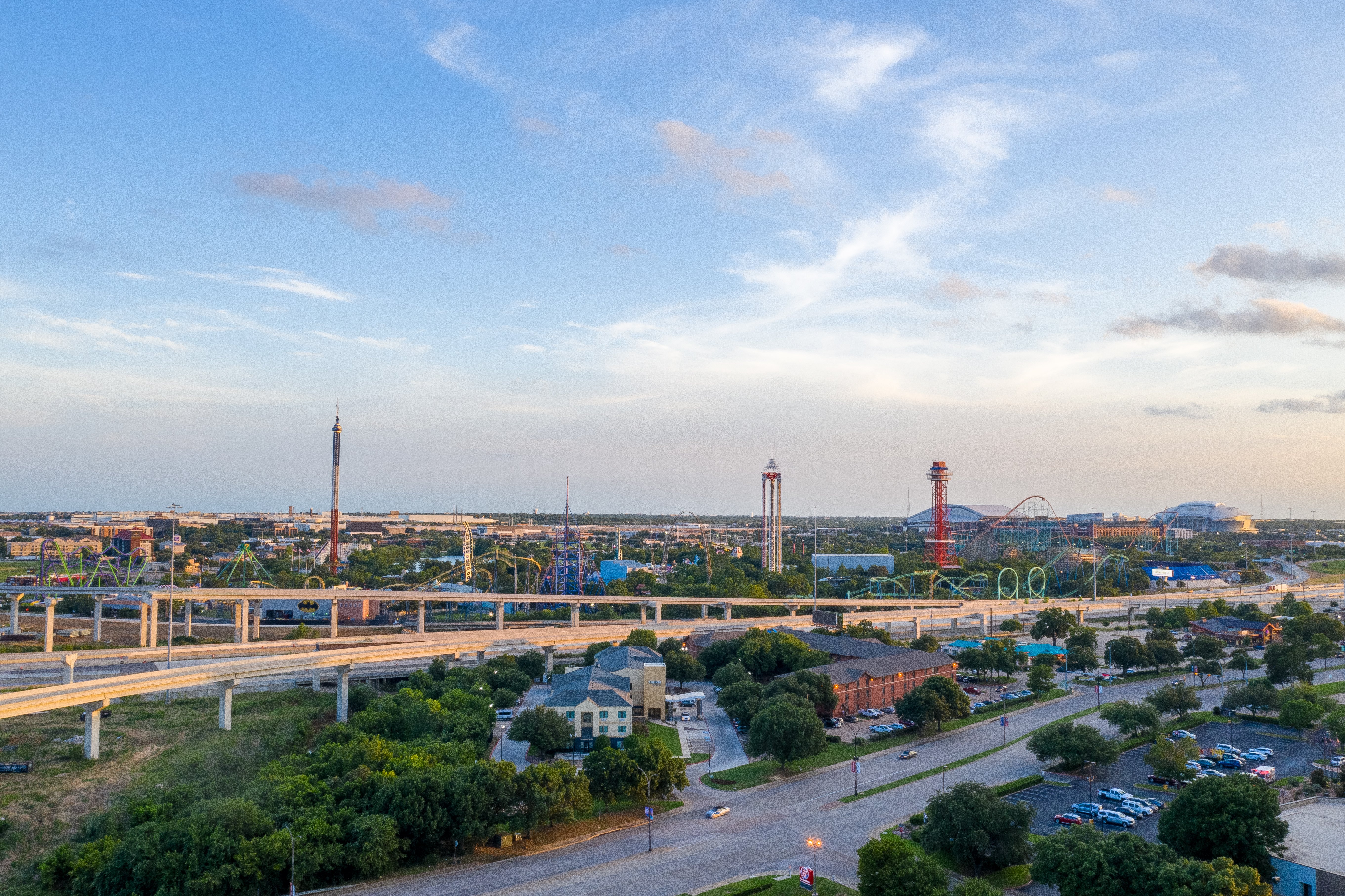 holiday inn express and suites arlington north stadium area