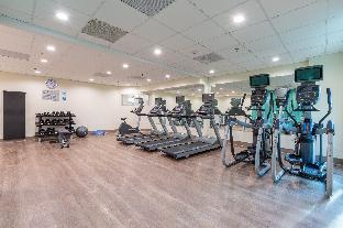 holiday inn express and suites arlington north stadium area