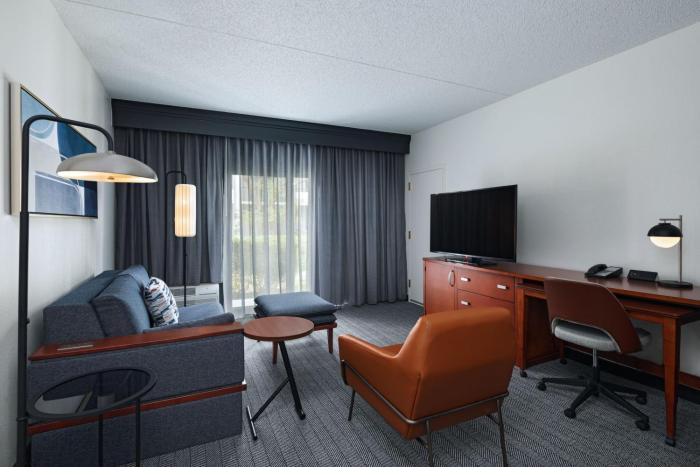 courtyard by marriott dallas richardson at spring valley
