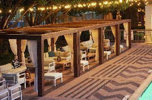 doubletree by hilton dallas market center