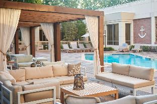 doubletree by hilton dallas market center