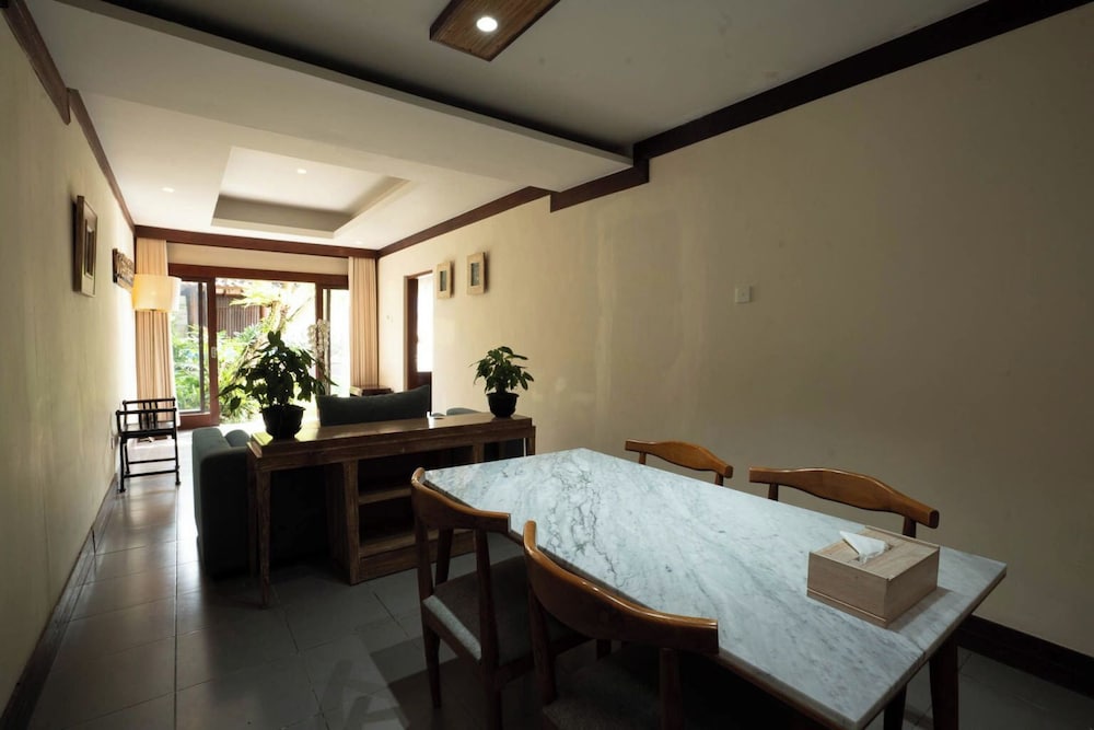 rama residence petitenget hotel