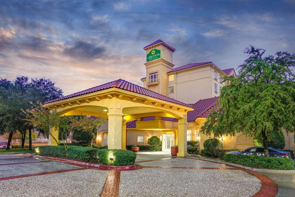 la quinta inn and suites by wyndham dallas north central