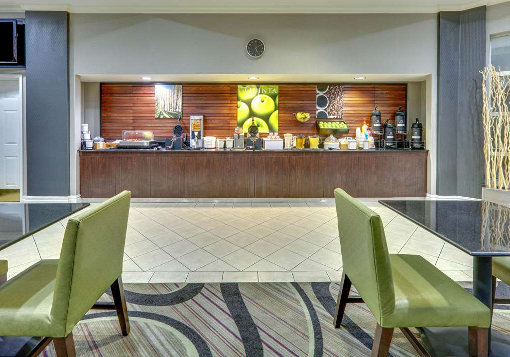 la quinta inn and suites by wyndham dallas north central