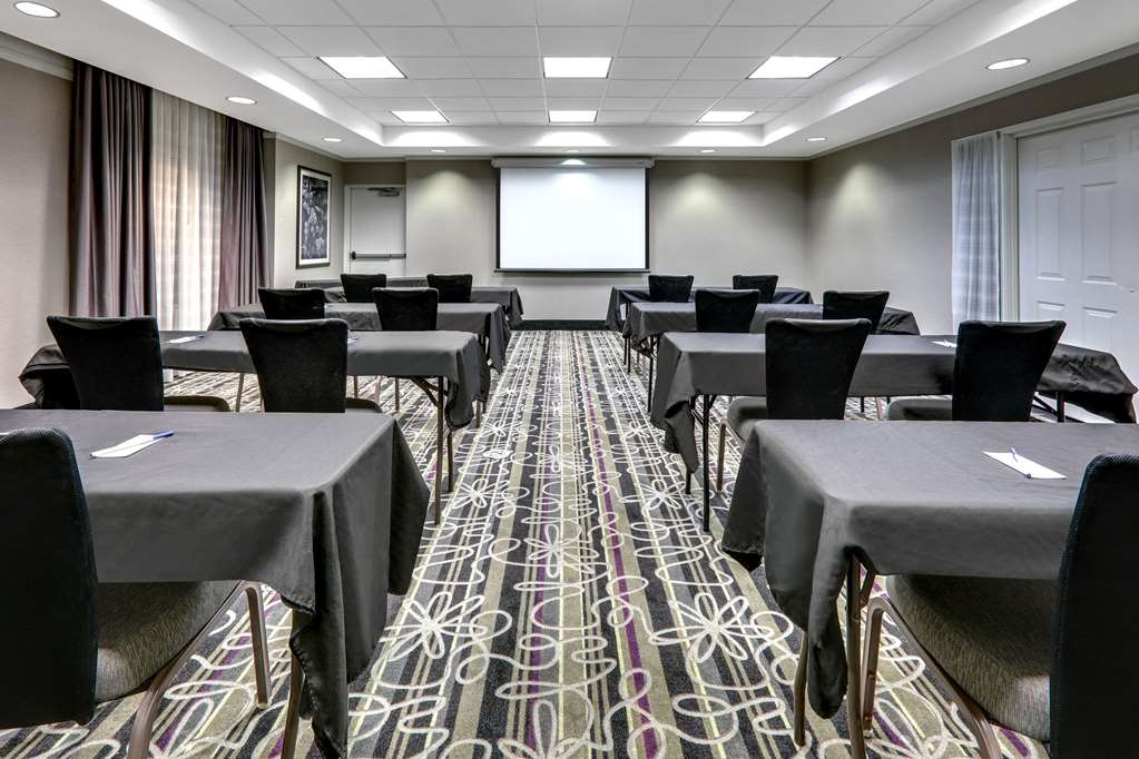 la quinta inn and suites by wyndham dallas north central