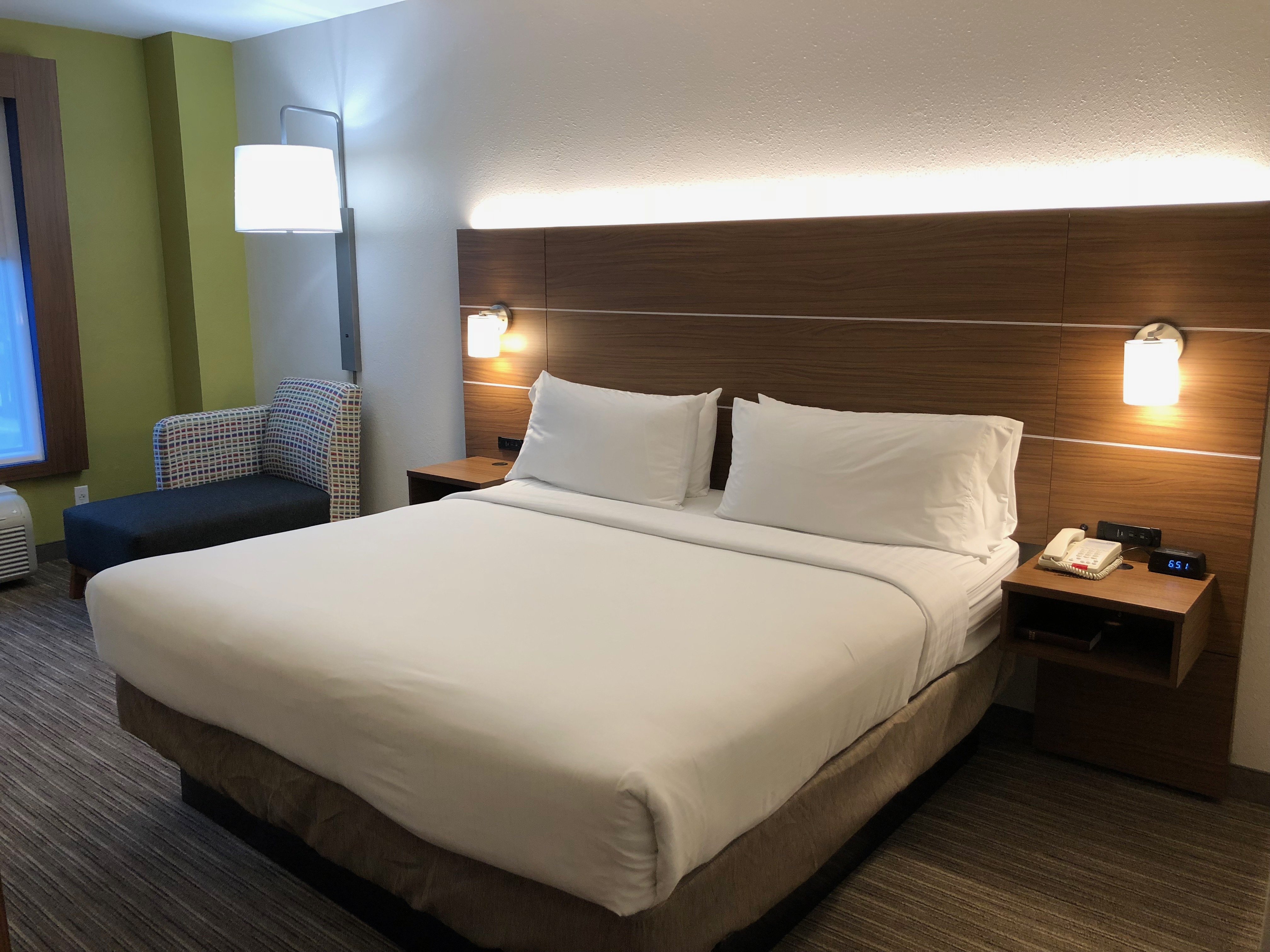 holiday inn express arlington by ihg