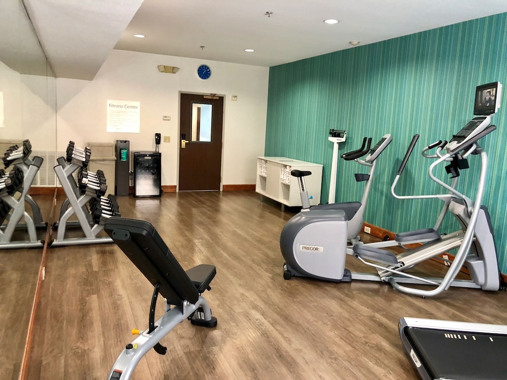 holiday inn express arlington by ihg