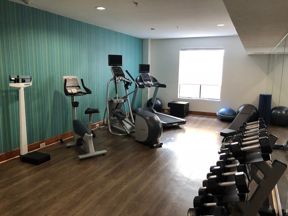 holiday inn express arlington by ihg