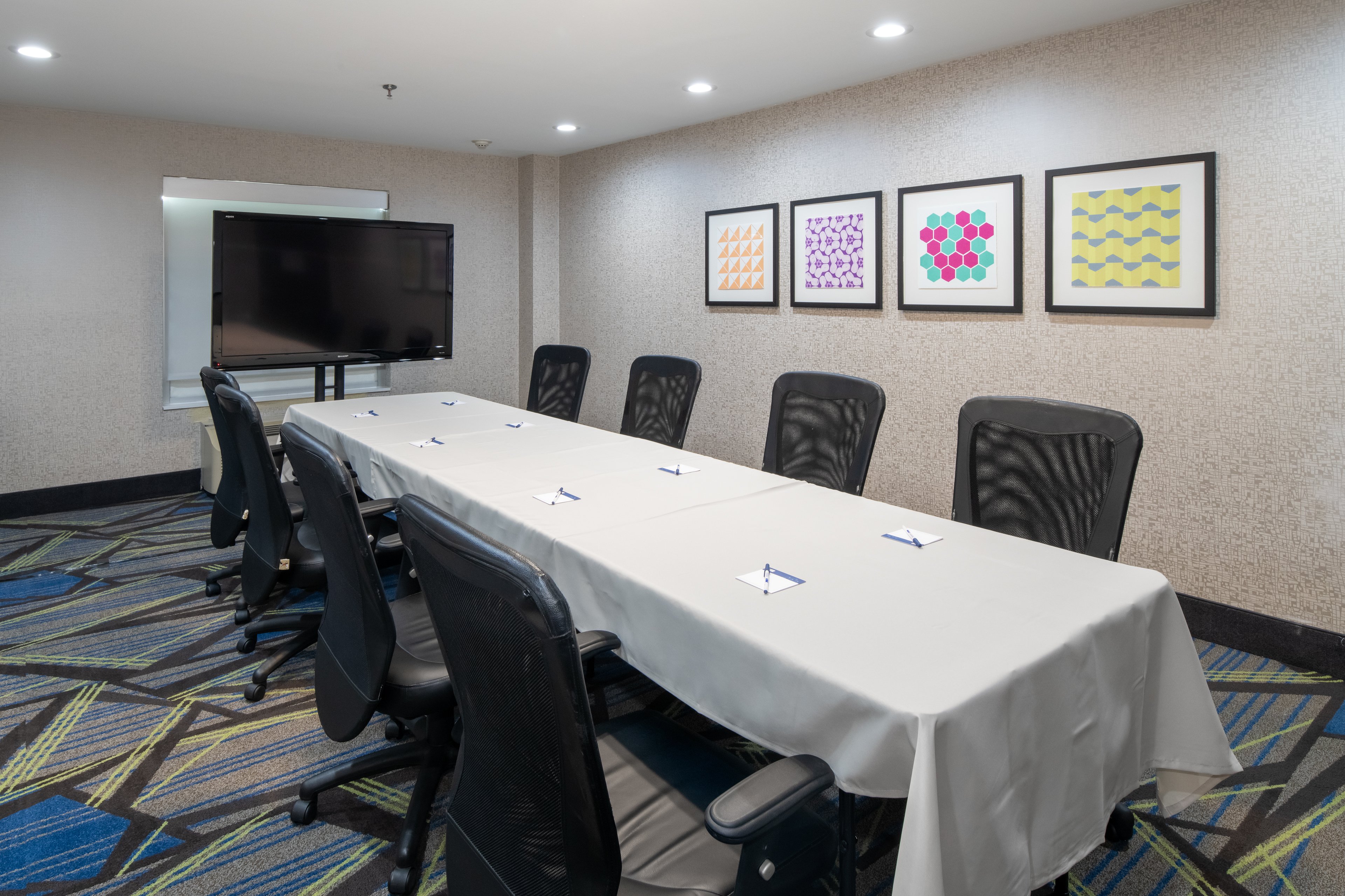 holiday inn express arlington by ihg