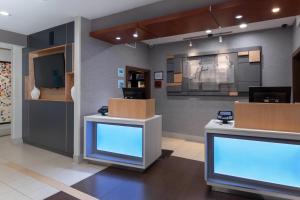 holiday inn express arlington by ihg