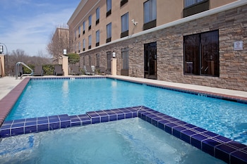 Holiday Inn Express Arlington By Ihg,Dallas>>Arlington,3 star