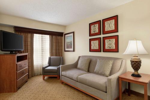 homewood suites dallas park central
