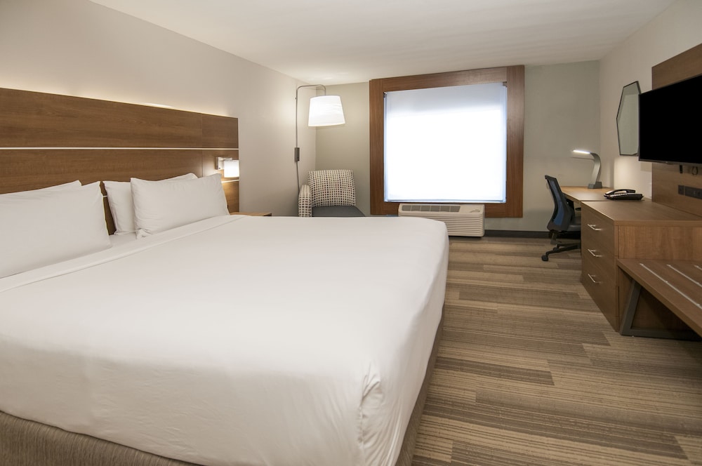 holiday inn express and suites dallas north tollway