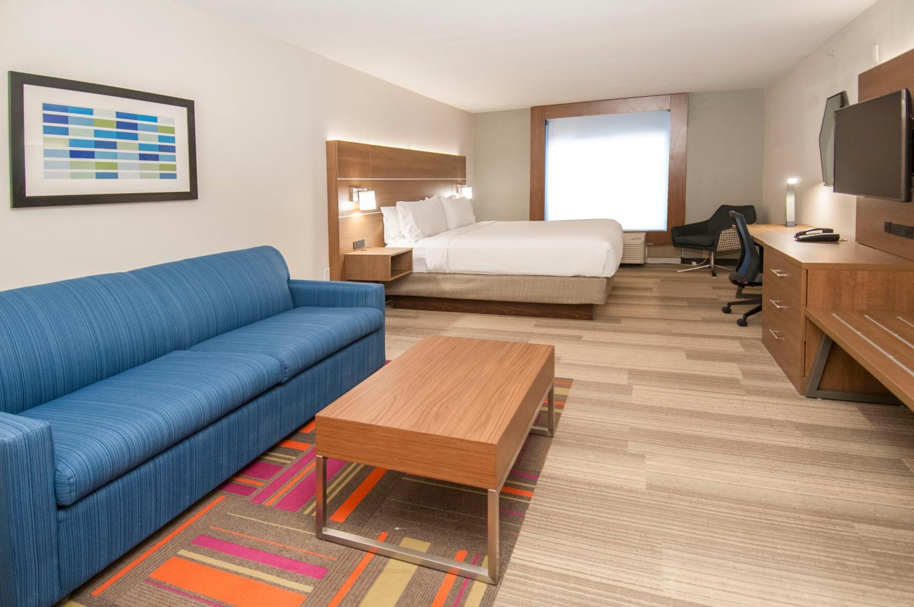 holiday inn express and suites dallas north tollway