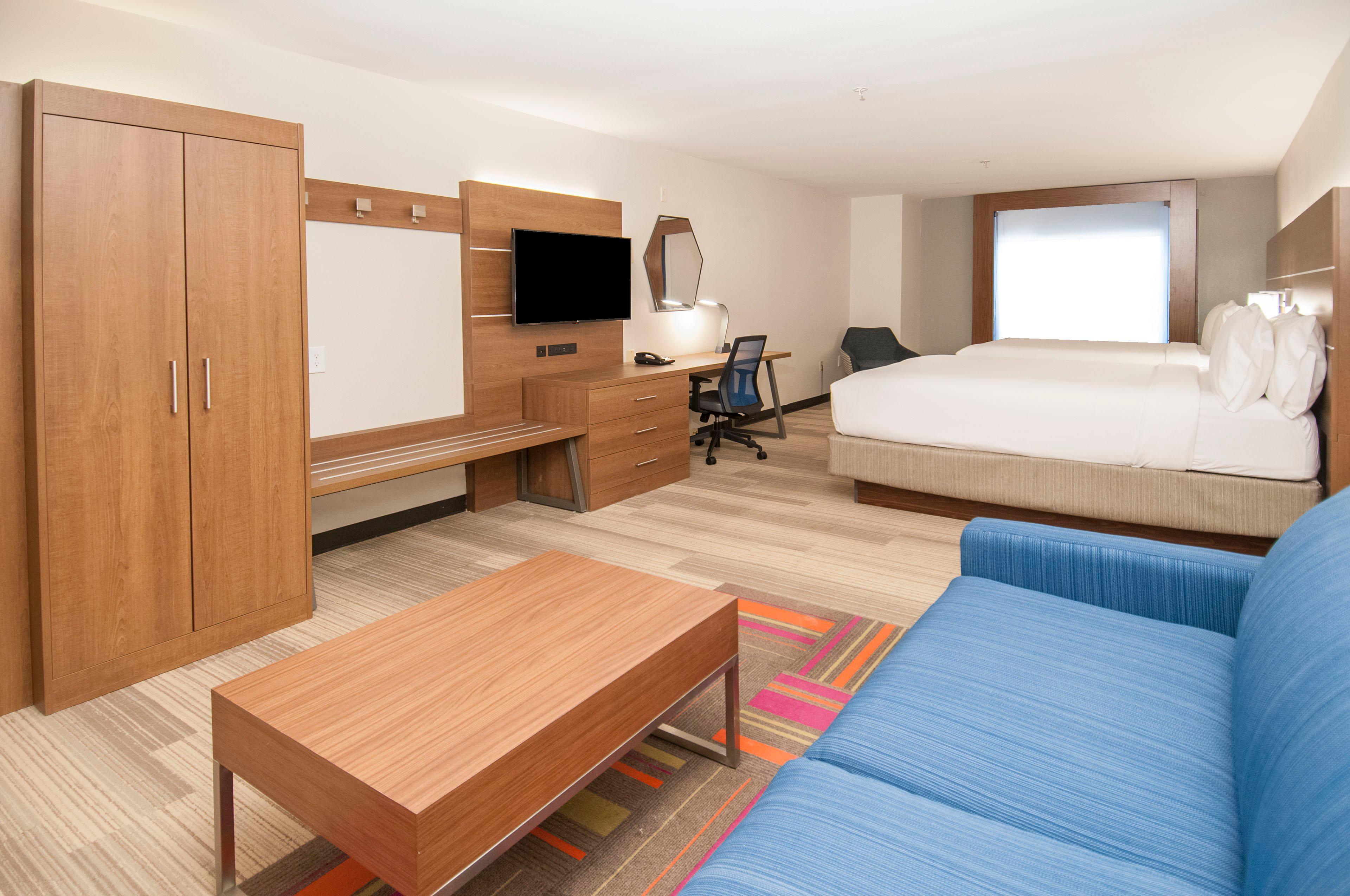 holiday inn express and suites dallas north tollway