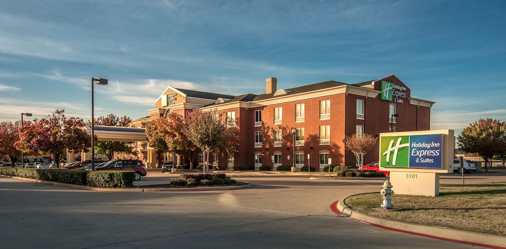 holiday inn express and suites dallas north tollway
