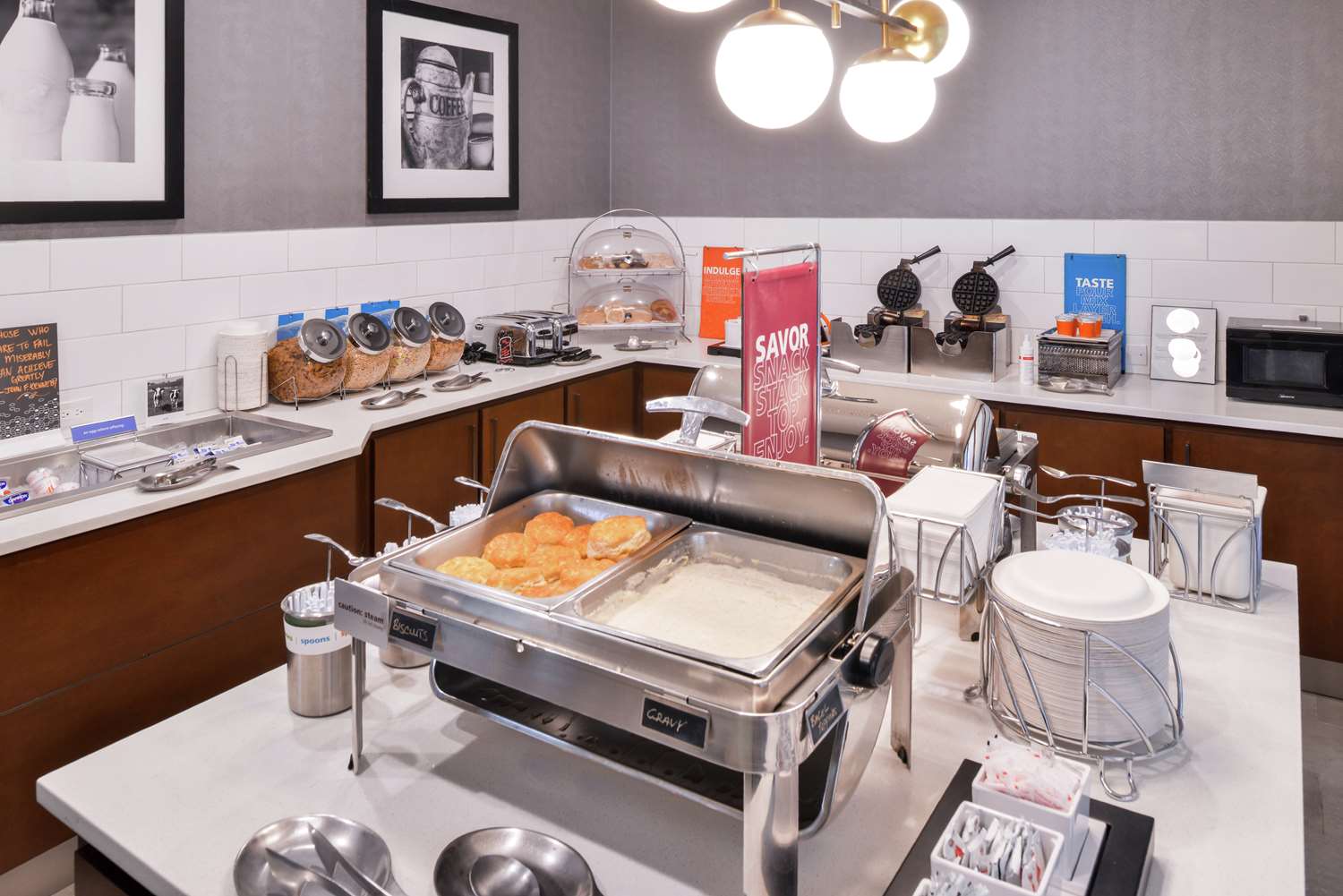 hampton inn and suites legacy park frisco