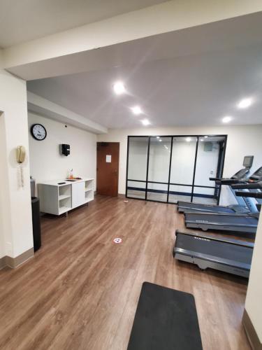 holiday inn express hotel and suites dfw north