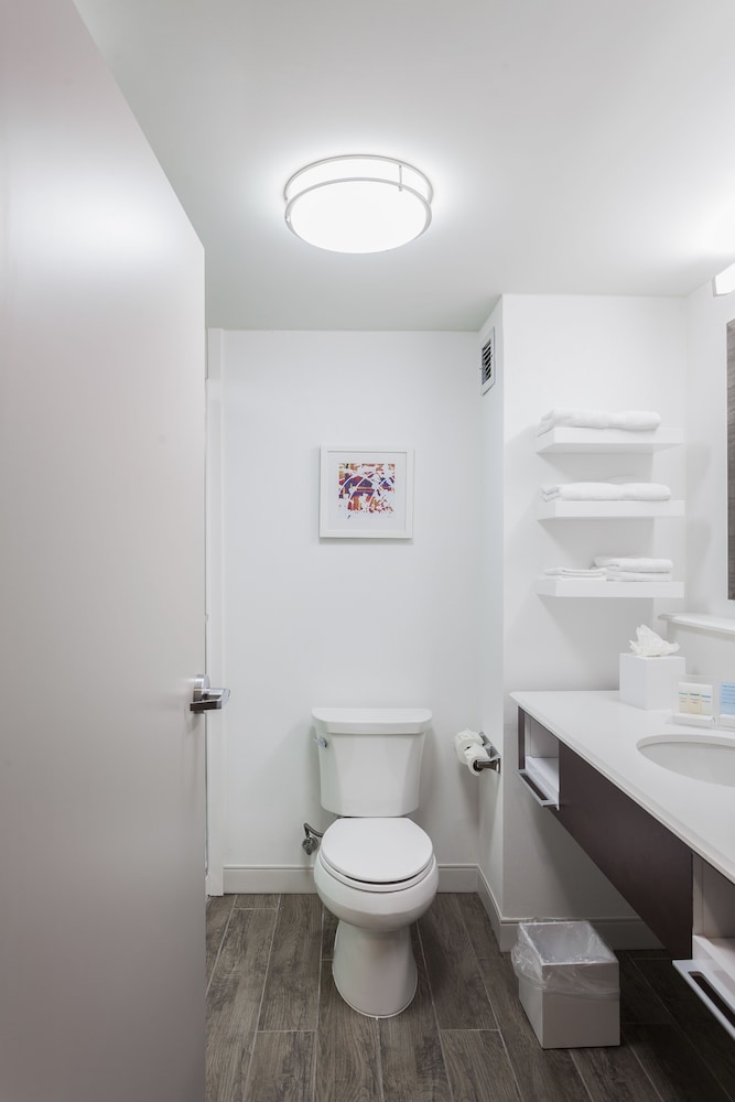 hampton inn and suites dallas dfw airport north grapevine