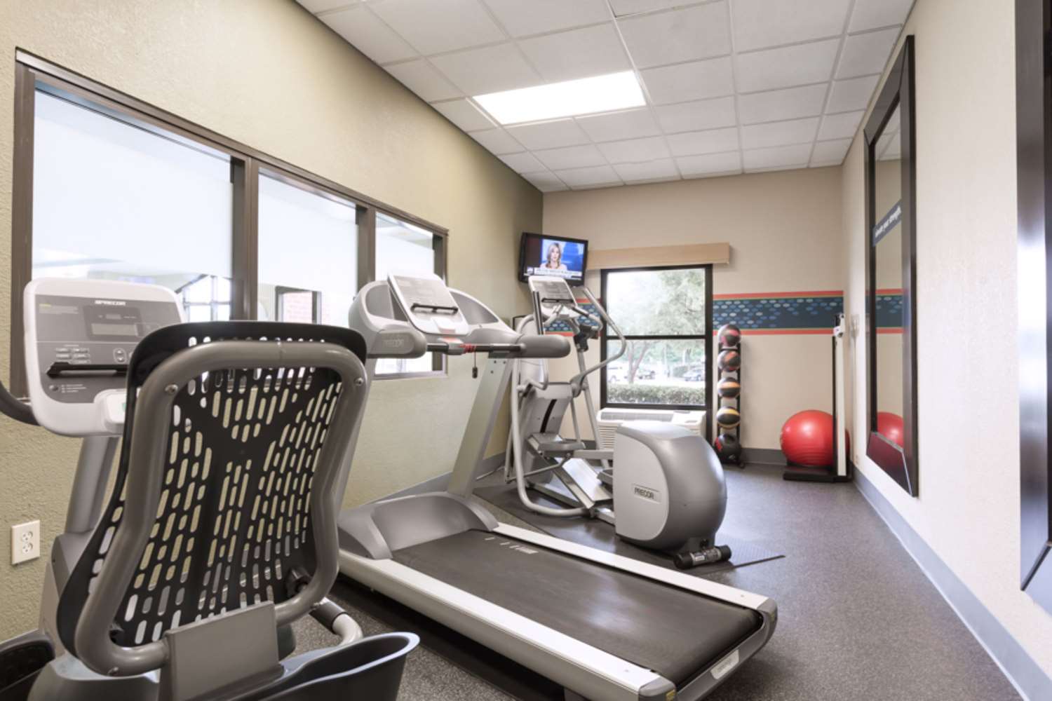 hampton inn and suites dallas dfw airport north grapevine