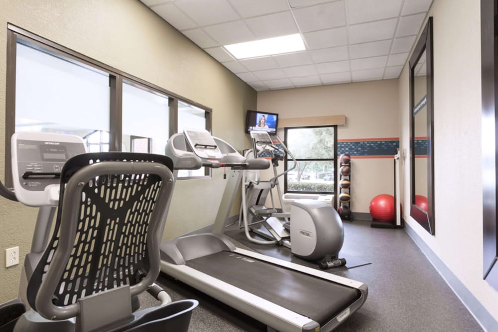 hampton inn and suites dallas dfw airport north grapevine