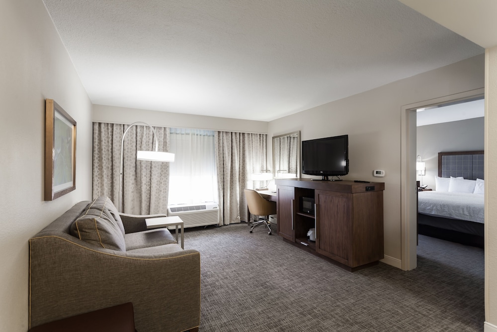 hampton inn and suites dallas dfw airport north grapevine