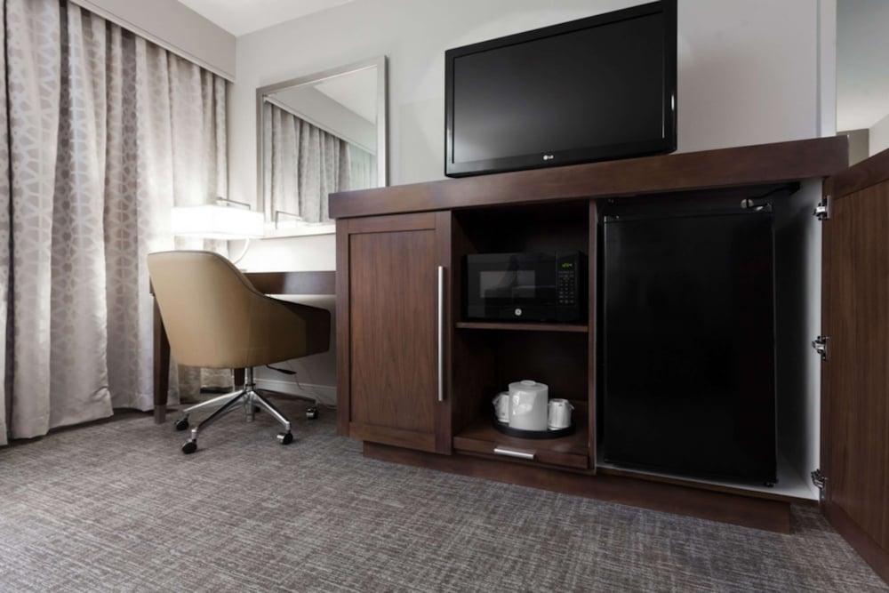 hampton inn and suites dallas dfw airport north grapevine