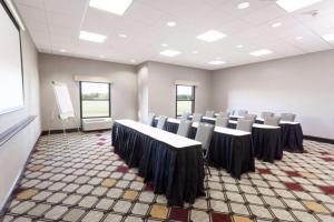 hampton inn and suites dallas dfw airport north grapevine