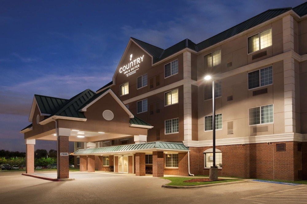 Country Inn & Suites By Radisson, Dfw Airport South, Tx,Near Northwest Park,3 star