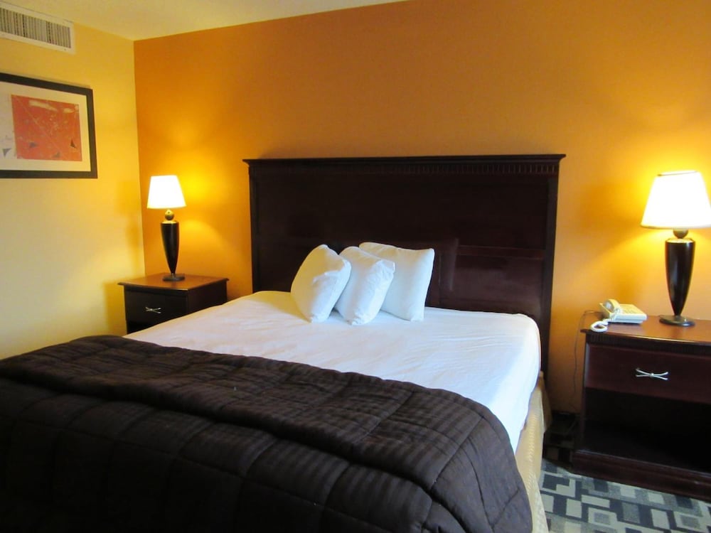 Ramada By Wyndham Dfw Airport,Dallas>>Carrollton,4 star