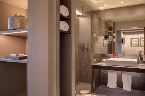 duquesa de cardona hotel 4 sup by duquessa hotel collection