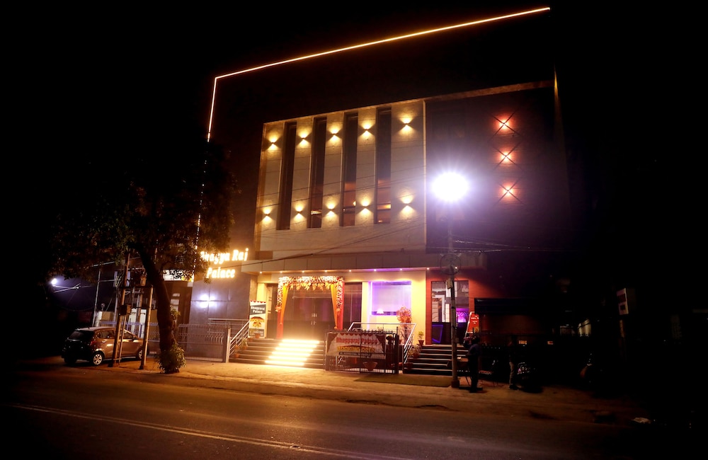 hotel bhagyaraj palace best hotel in kanpur