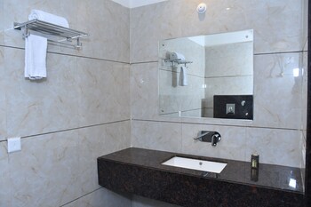 hotel bhagyaraj palace best hotel in kanpur